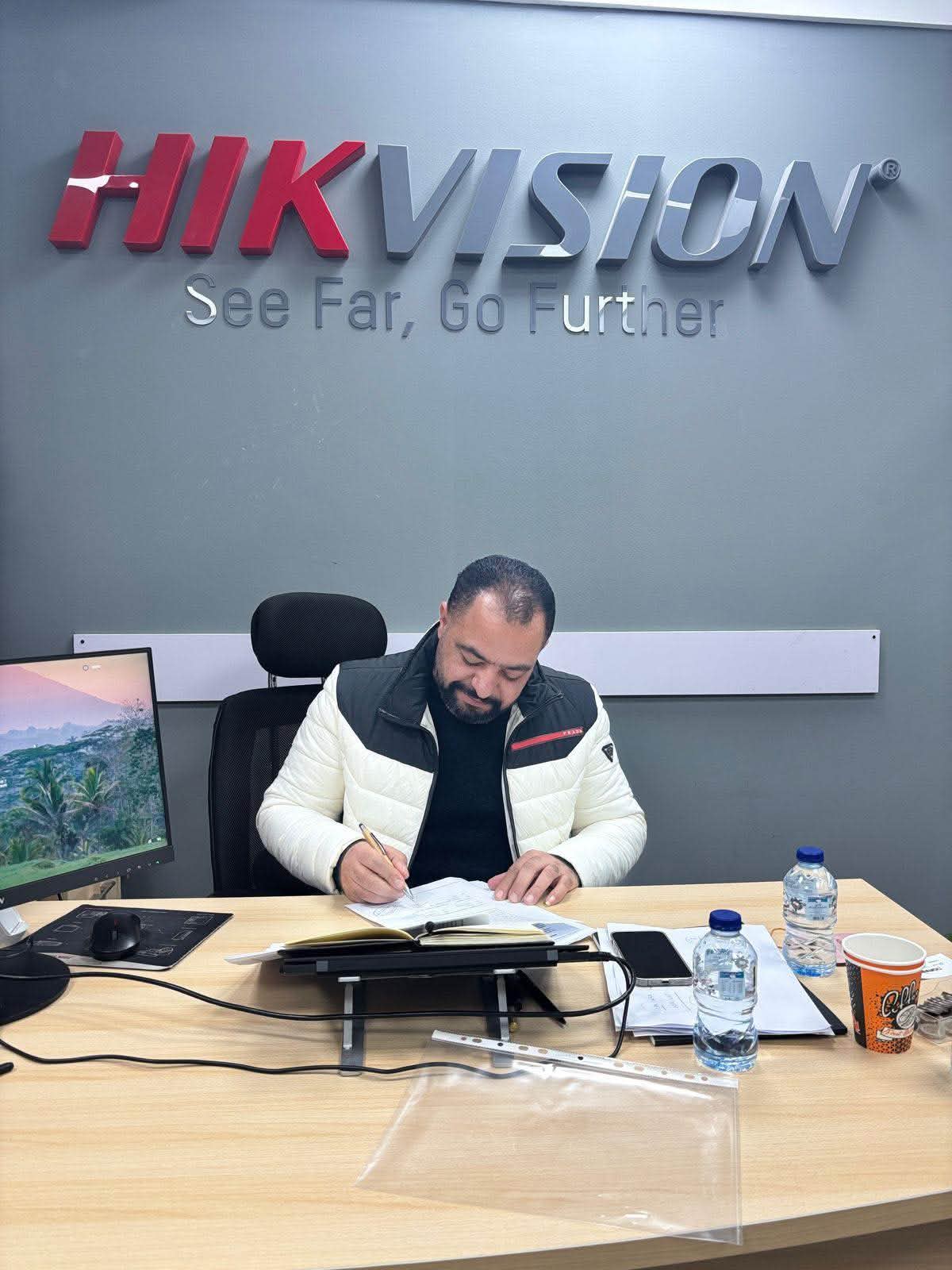 يس في العالمية